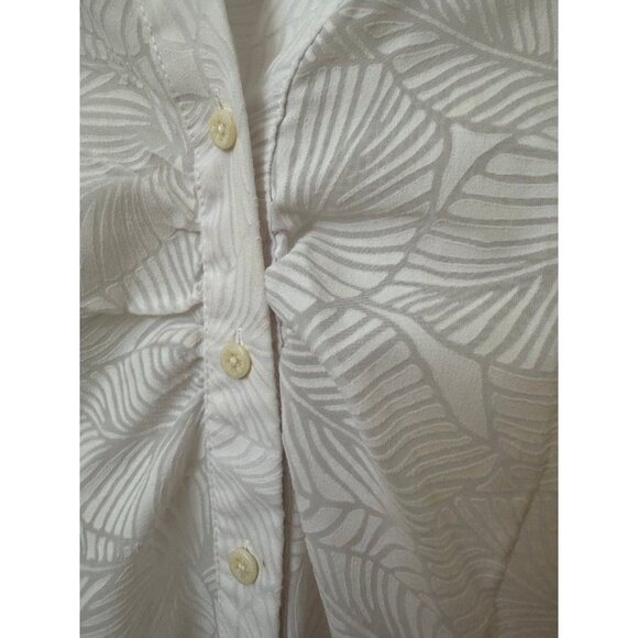 Talbots petites women’s size 10 white textured blouse - Picture 4 of 8